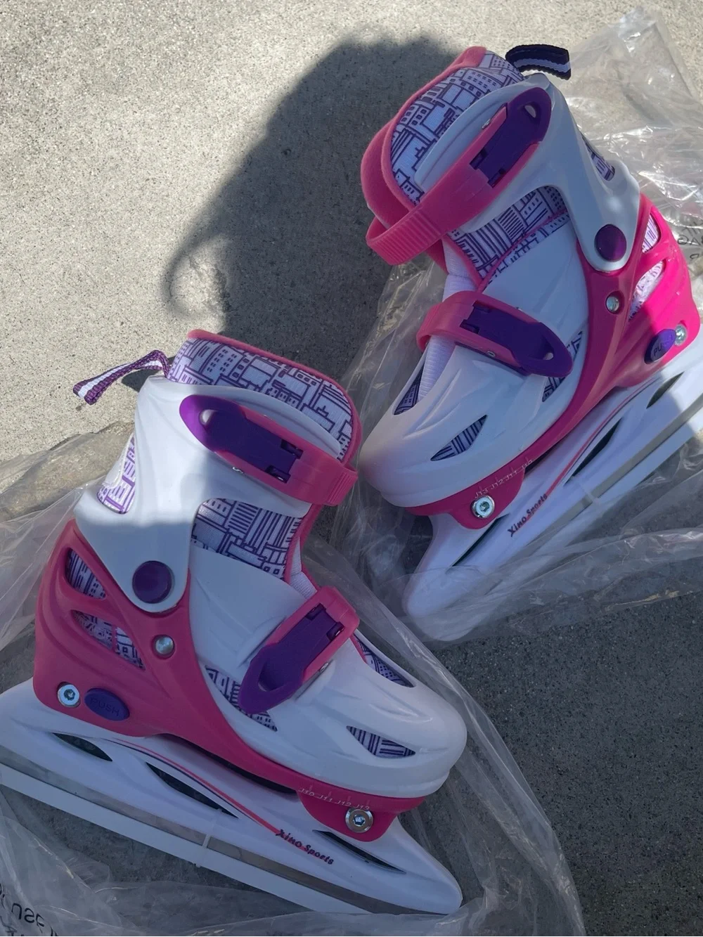 Xino Sports adjustable ice skates